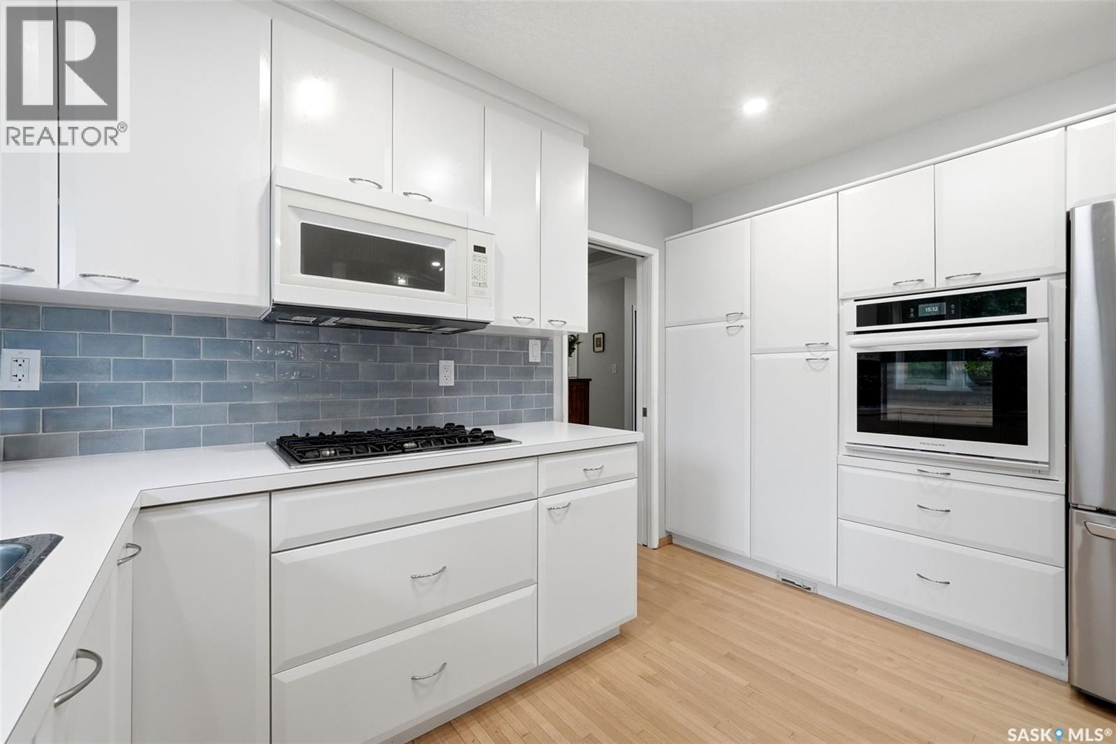 81 Dolphin Bay, Regina, SK
