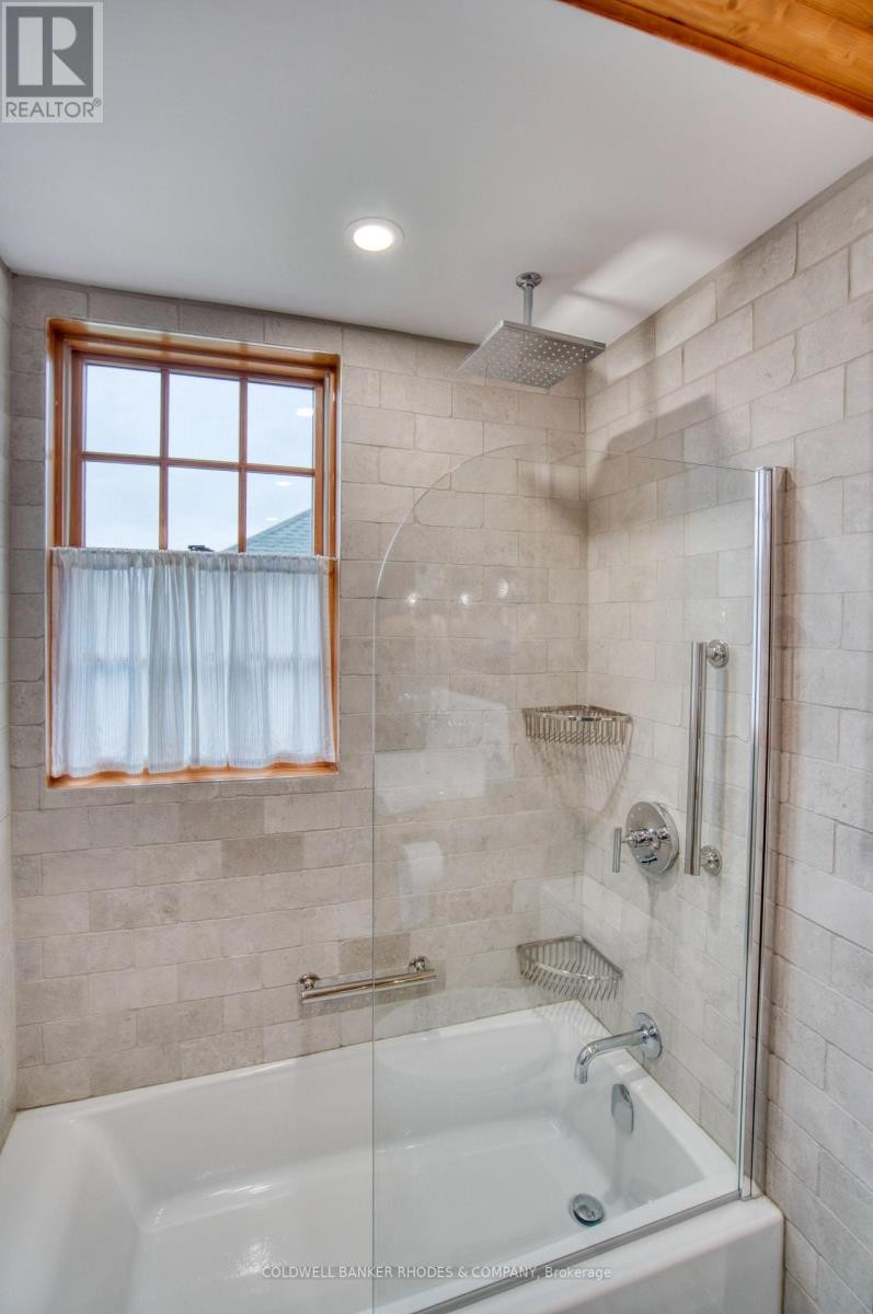 1329 Larose Avenue, Ottawa, ON