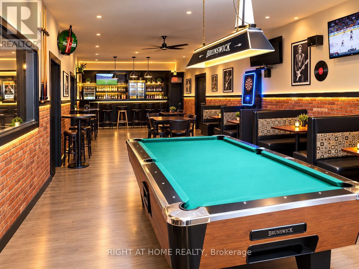 657 King Street E, Hamilton, ON