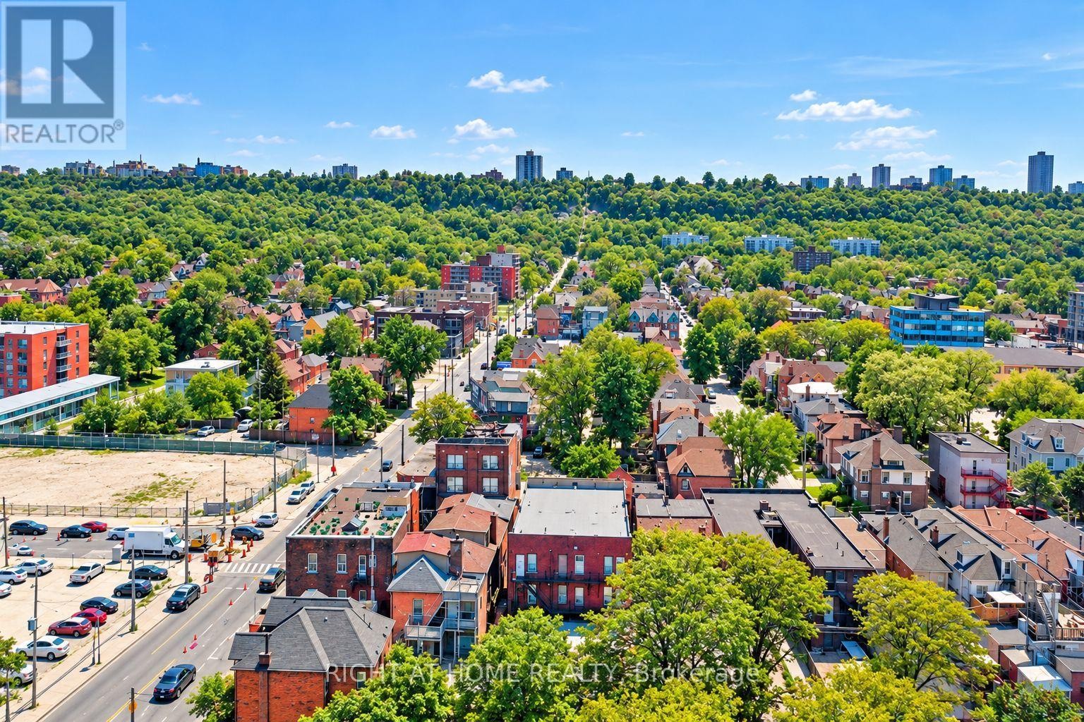 657 King Street E, Hamilton, ON