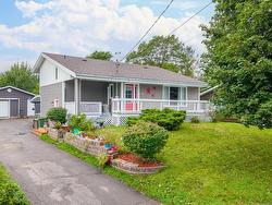 56 Holic Avenue North Sydney, NS B2A 3R8
