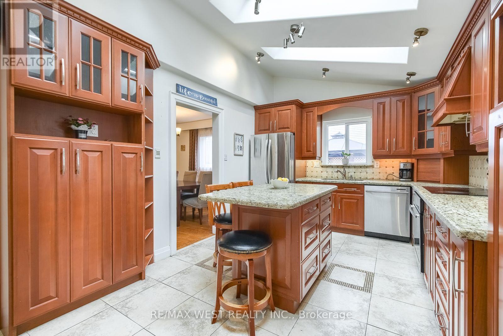347 Karen Park Crescent, Mississauga, ON