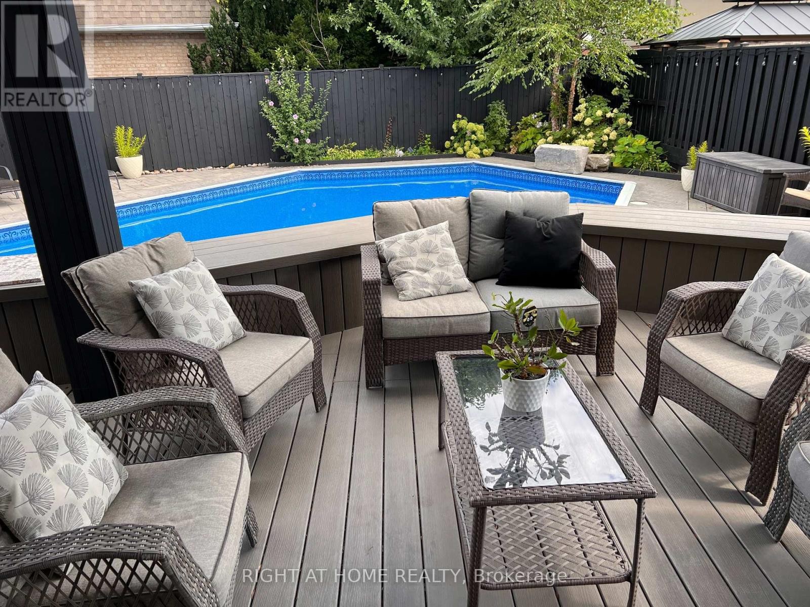 1916 Pagehurst Court, Mississauga, ON