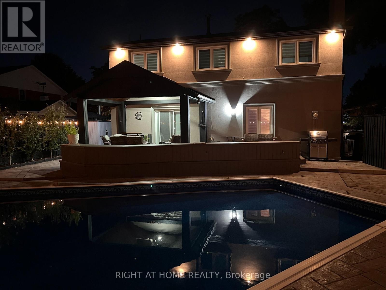 1916 Pagehurst Court, Mississauga, ON