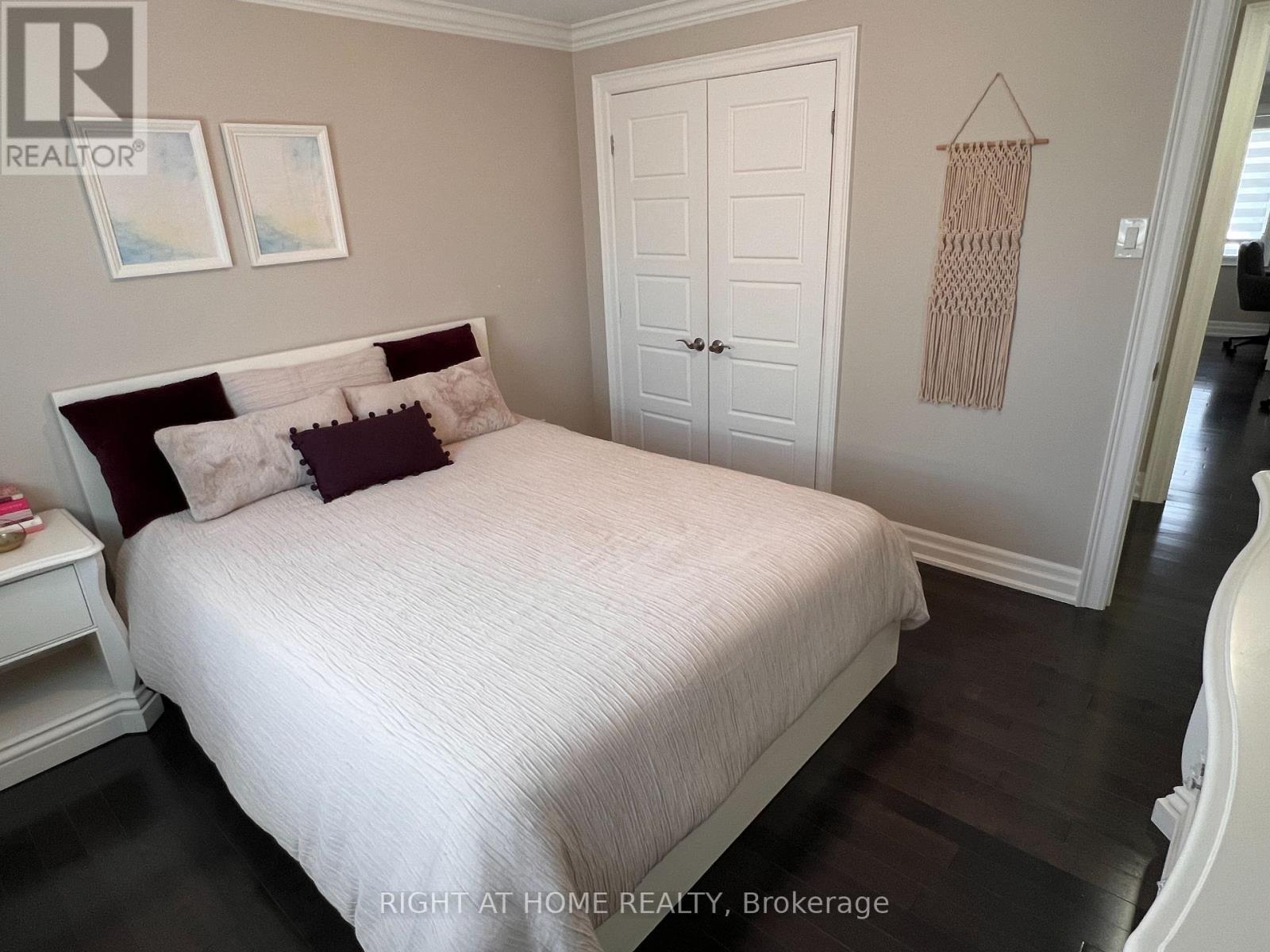 Bedroom 4 - 1916 Pagehurst Court, Mississauga, ON