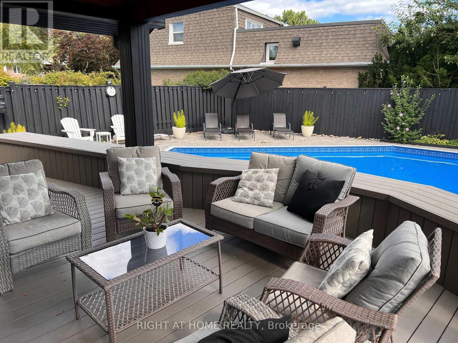 1916 Pagehurst Court, Mississauga, ON