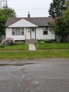 2126 MCGREGOR AVENUE Thunder Bay (Green Acres), ON P7E 5G5