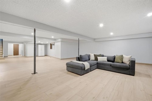 329 Moray Street, Winnipeg, MB 