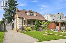 96 HUXLEY Avenue S  Hamilton, ON L8K 2P8