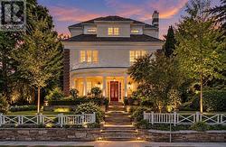 25 STRATHGOWAN CRESCENT Toronto, ON M4N 2Z6