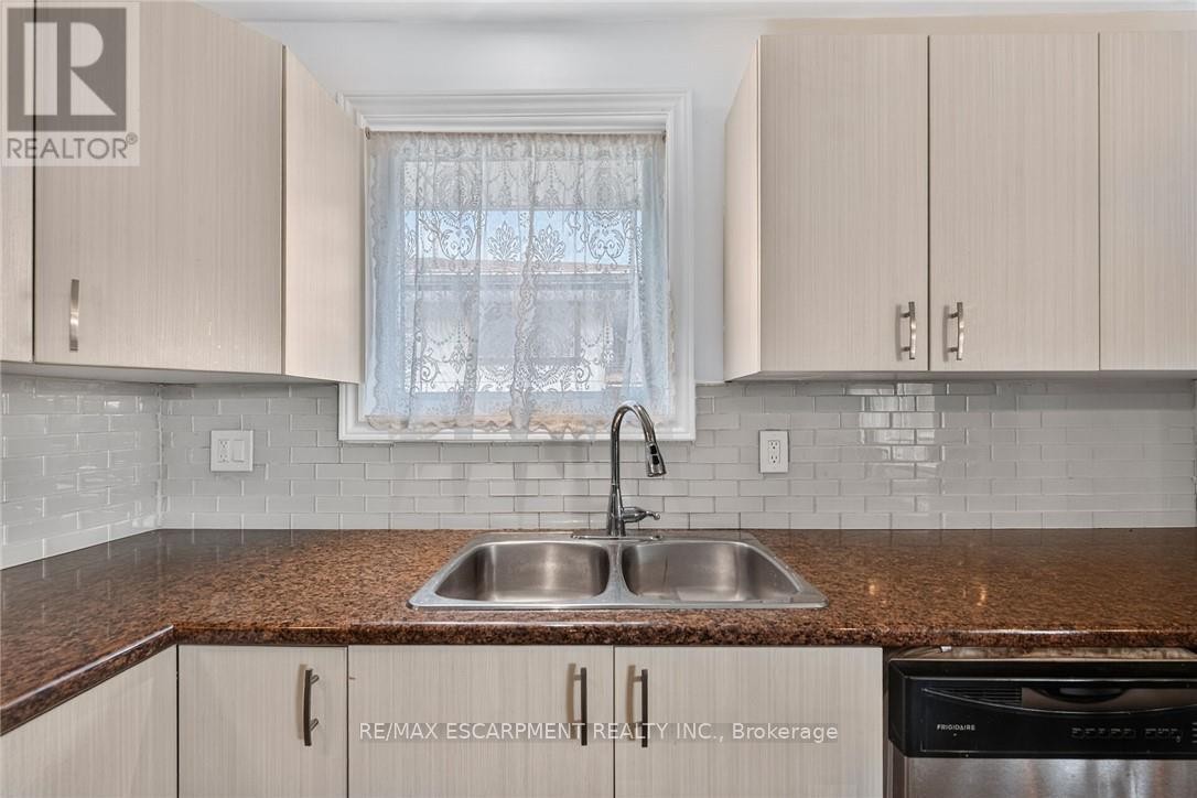 93 Nugent Drive, Hamilton, ON