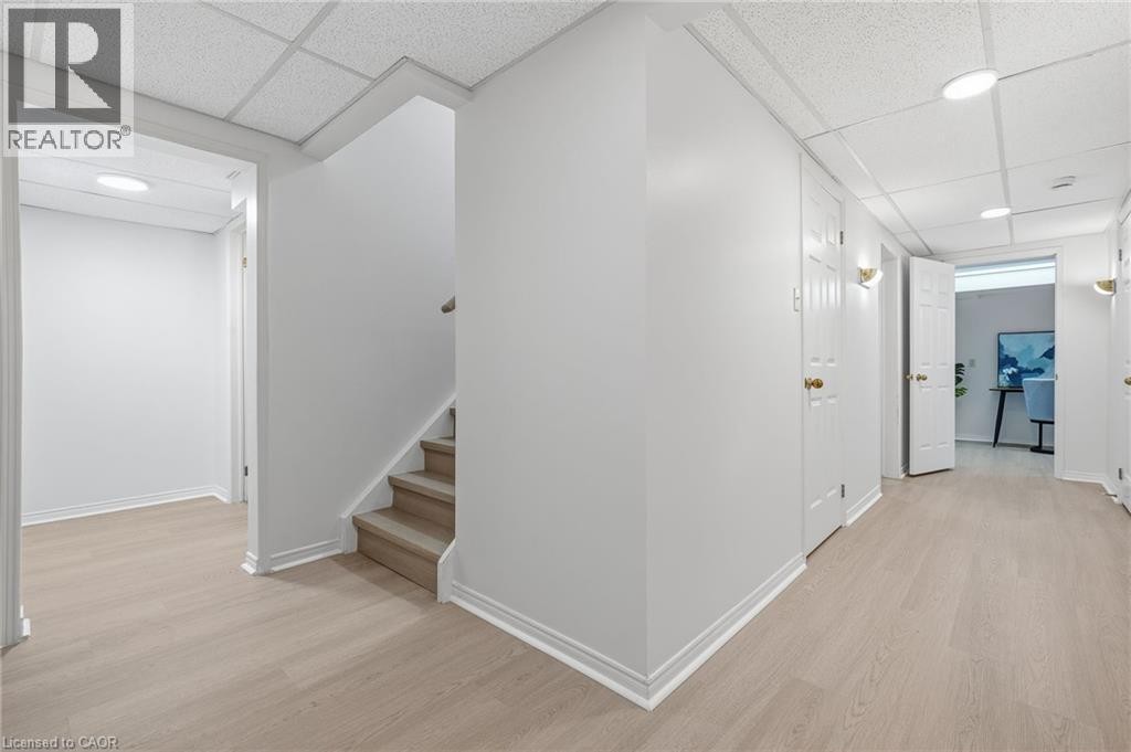 551 Deerhurst Drive, Burlington, ON