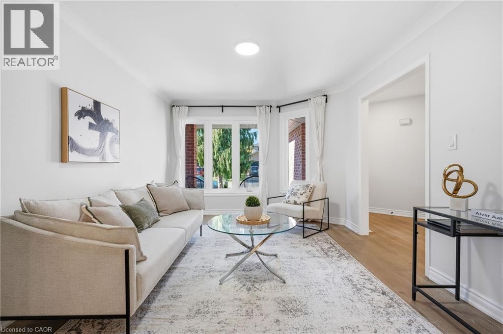 551 Deerhurst Drive, Burlington, ON