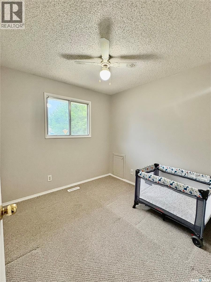 10 Mackie Crescent, Saskatoon, SK