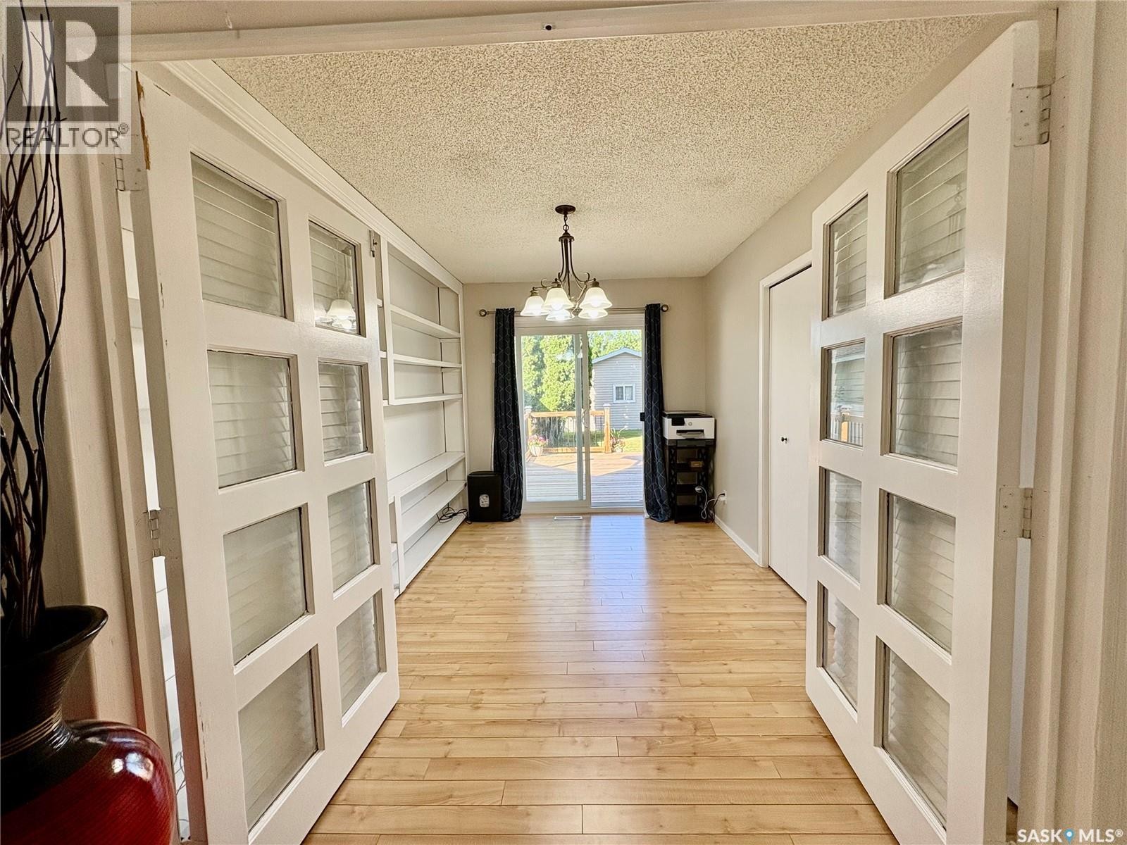 10 Mackie Crescent, Saskatoon, SK