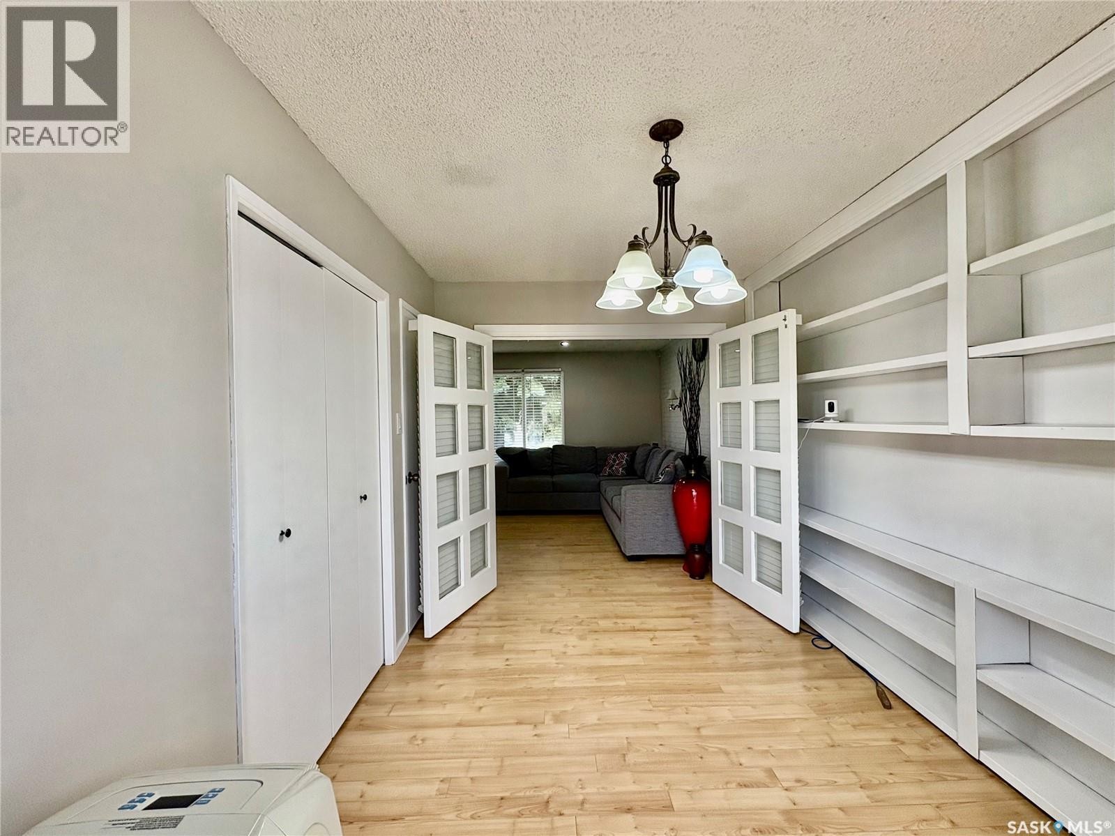 10 Mackie Crescent, Saskatoon, SK