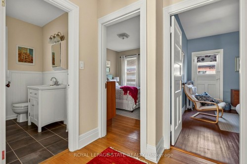 24 Fairleigh Crescent, Hamilton, ON 