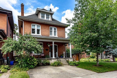 24 Fairleigh Crescent, Hamilton, ON 