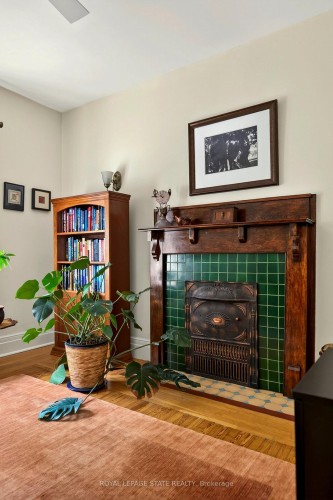 24 Fairleigh Crescent, Hamilton, ON 