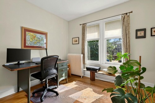 24 Fairleigh Crescent, Hamilton, ON 