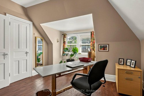 24 Fairleigh Crescent, Hamilton, ON 