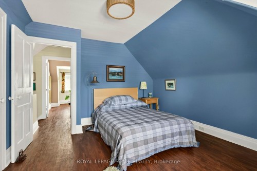 24 Fairleigh Crescent, Hamilton, ON 