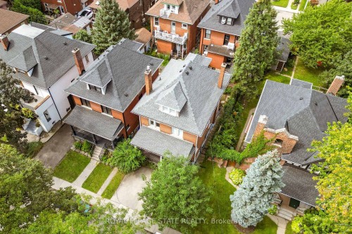 24 Fairleigh Crescent, Hamilton, ON 