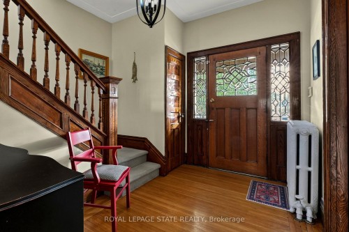 24 Fairleigh Crescent, Hamilton, ON 