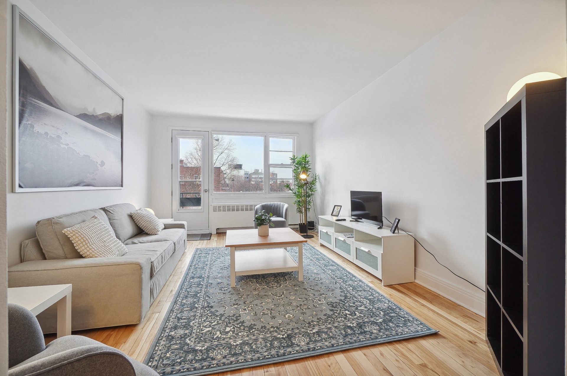 Living Room - 12-5873 Av. Decelles, Montréal (Côte-Des-Neiges/Notre-Dame-De-Grâce), QC