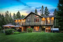 5427 Wildwood Rd Courtenay, BC V9J 1P5