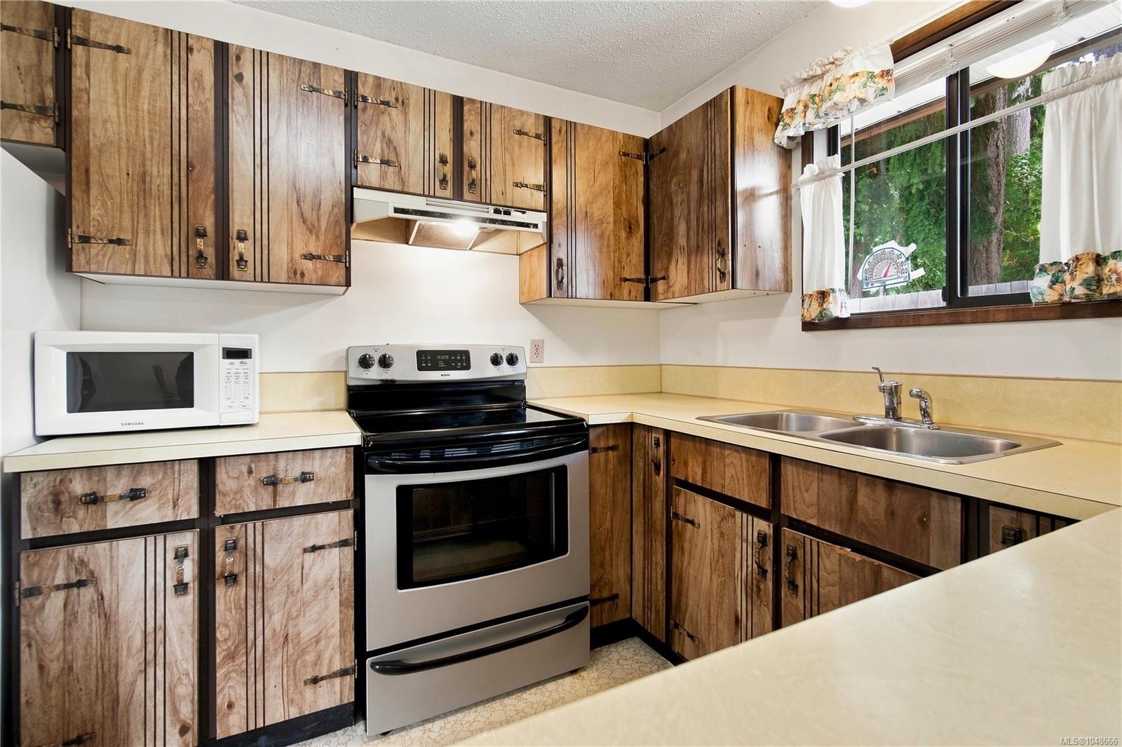 4149 Orchard Cir, Nanaimo, BC