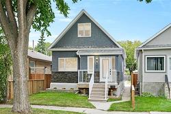 585 Hethrington AVE Winnipeg, MB R3L 0V7