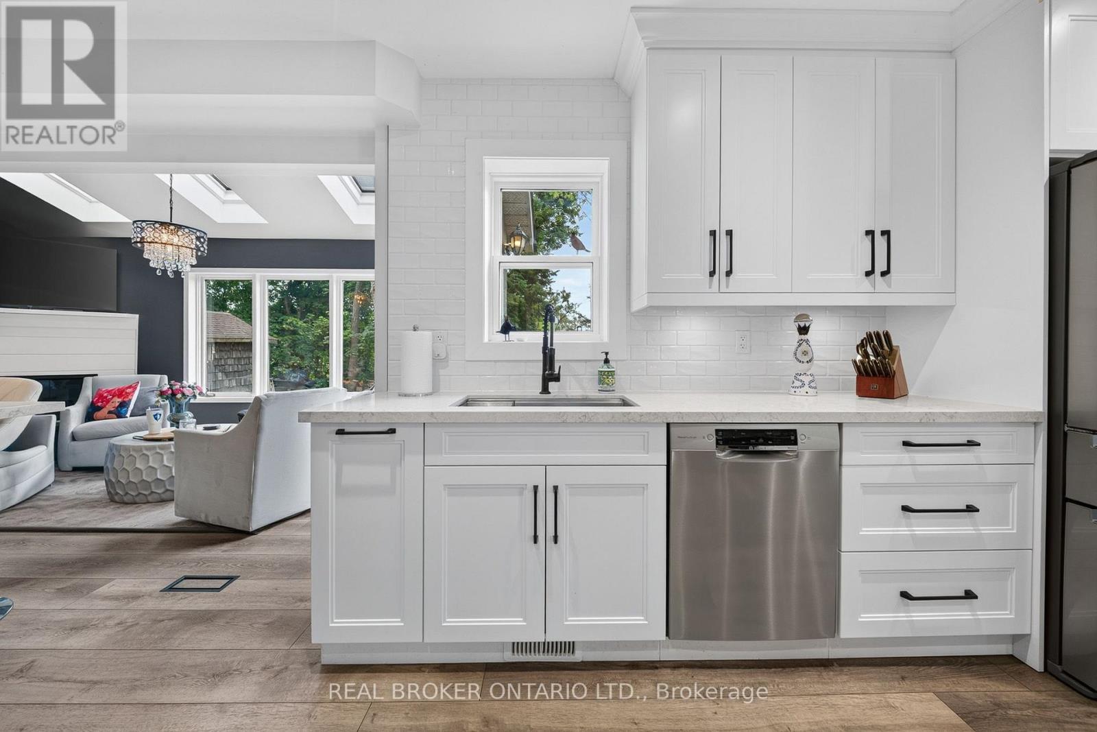 413 Indian Road, Burlington, ON