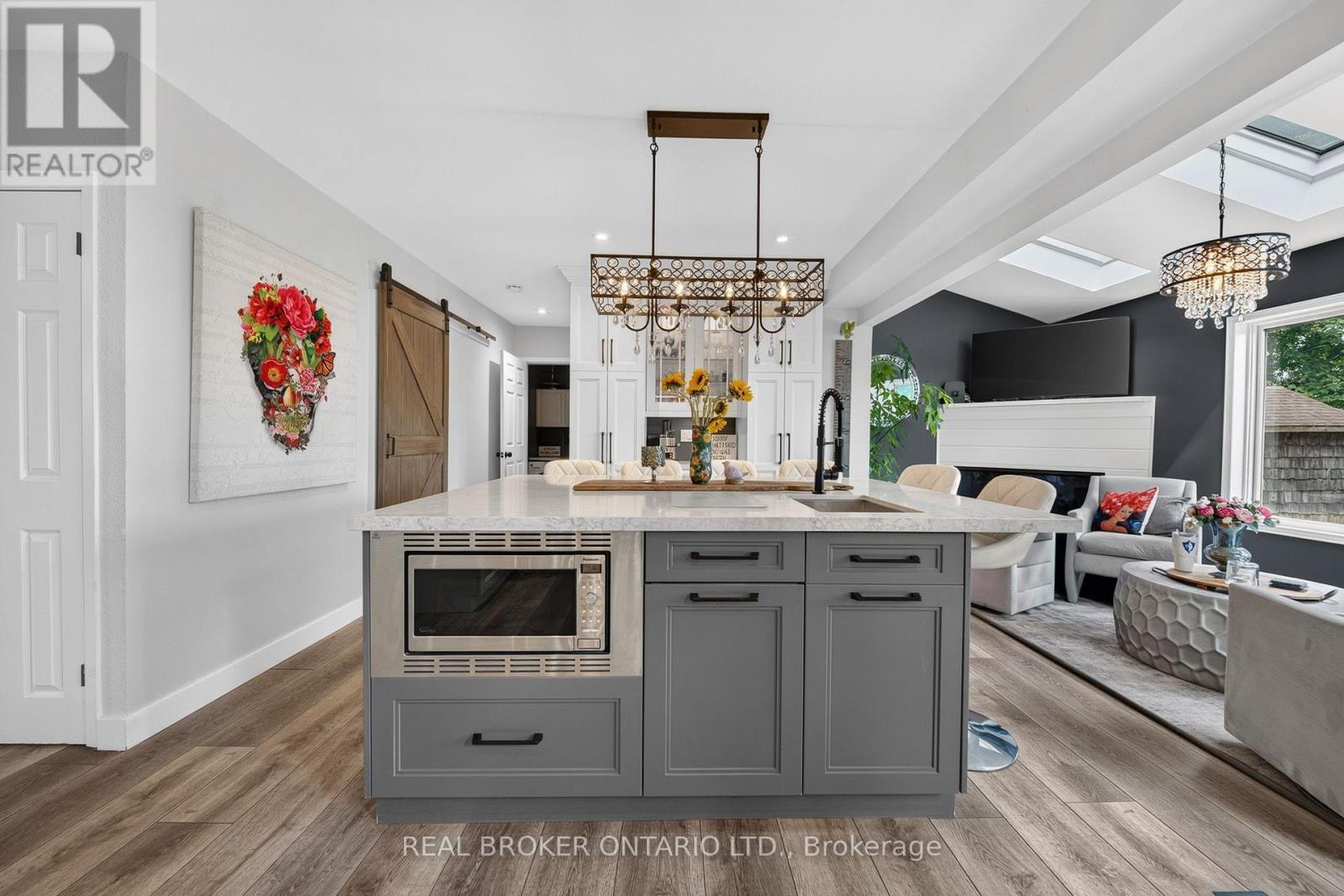 413 Indian Road, Burlington, ON