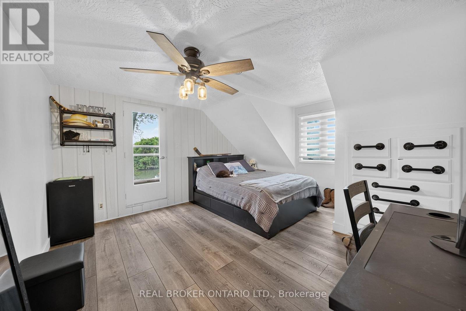 413 Indian Road, Burlington, ON