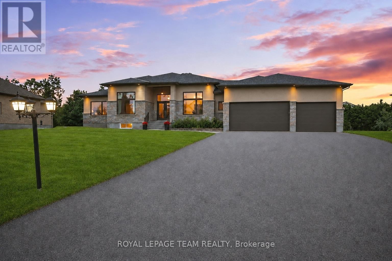 1801 Cedarlakes Way, Ottawa, ON