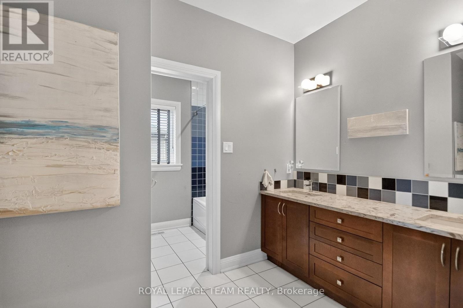 1801 Cedarlakes Way, Ottawa, ON