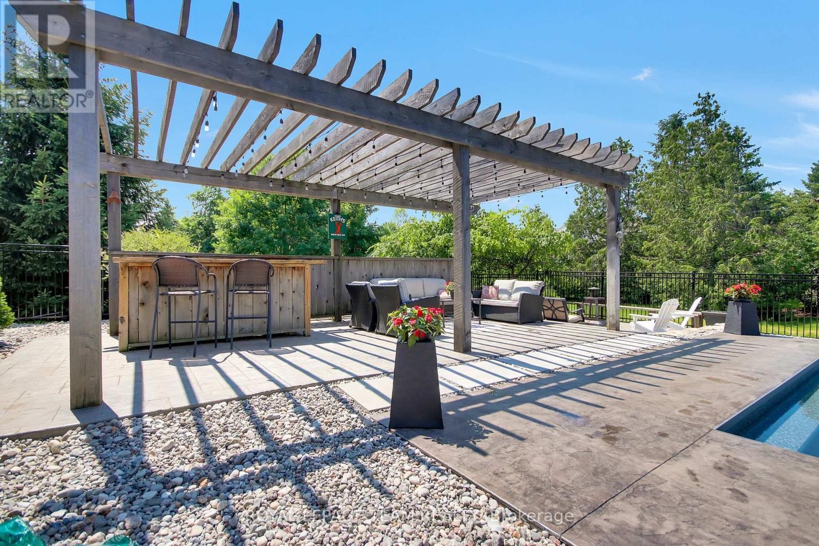 1801 Cedarlakes Way, Ottawa, ON