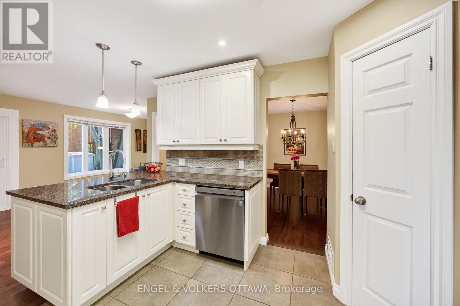 533 Hilson Avenue, Ottawa, ON