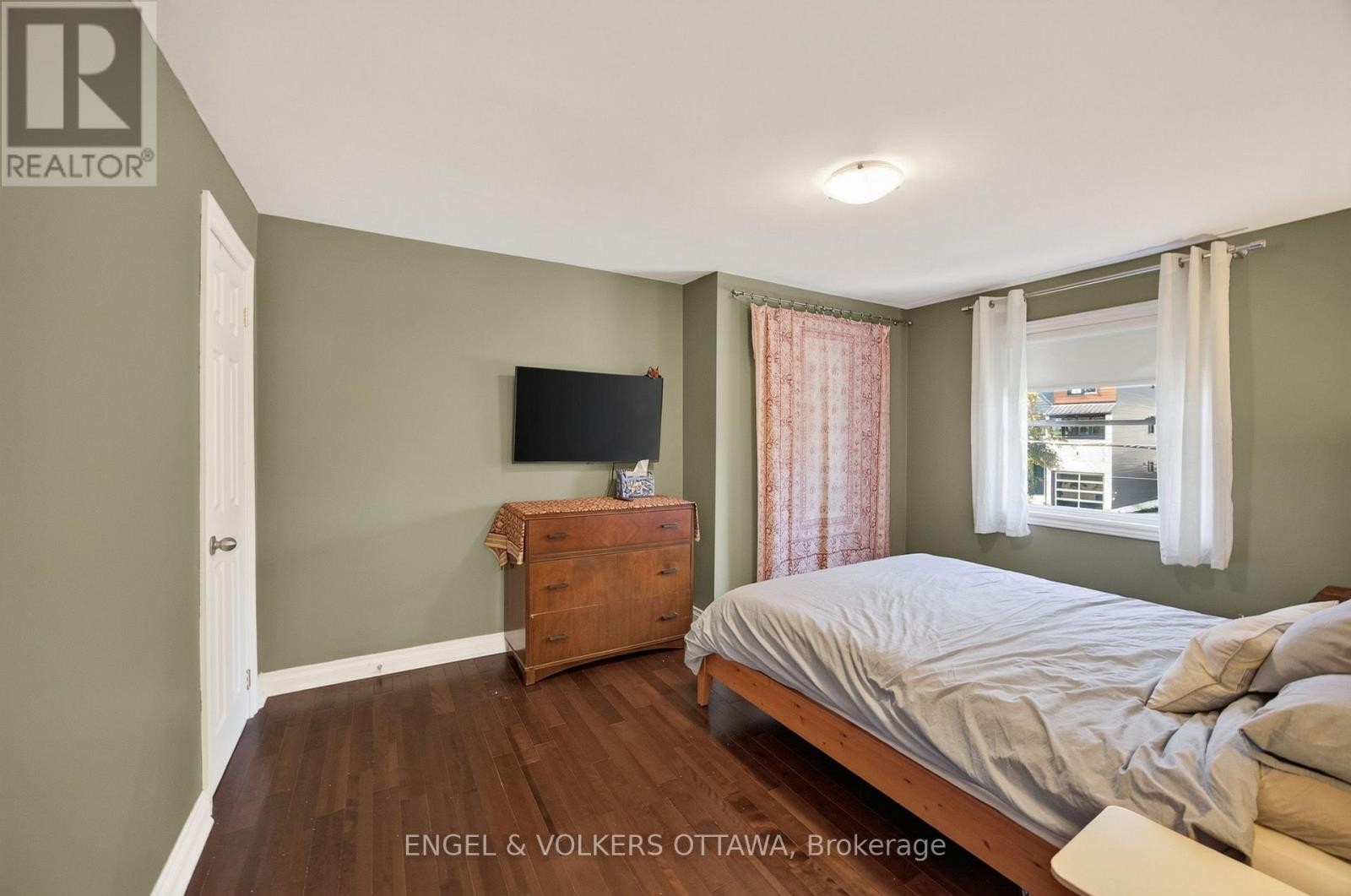 533 Hilson Avenue, Ottawa, ON