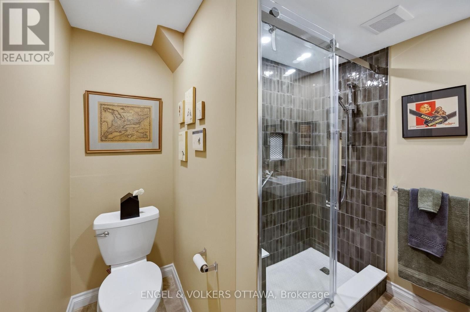 533 Hilson Avenue, Ottawa, ON