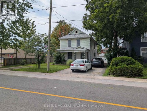 5821 LEONARD AVENUE  Niagara Falls (Hospital), ON L2G 4R5