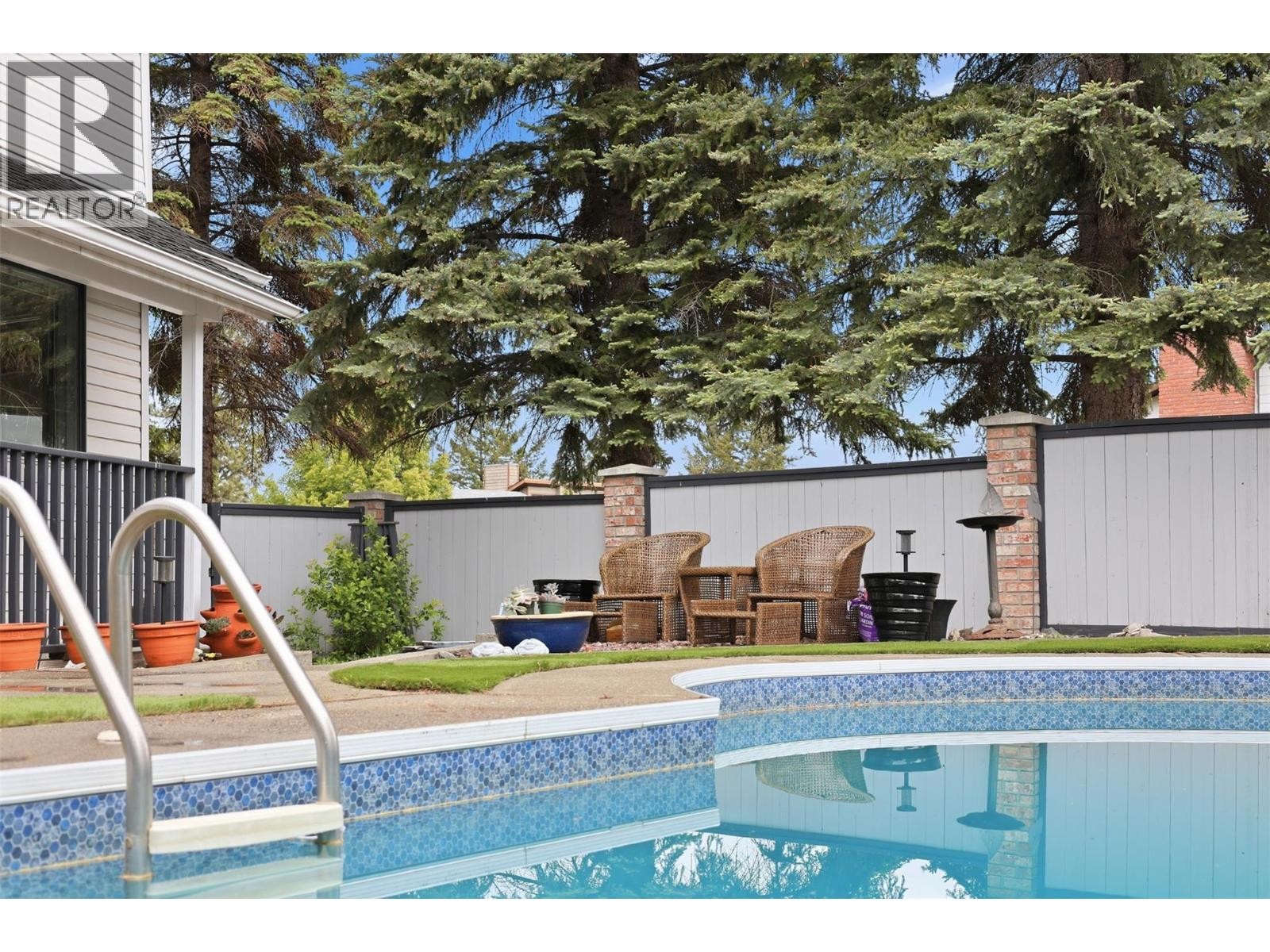 611 Robson Drive, Kamloops, BC