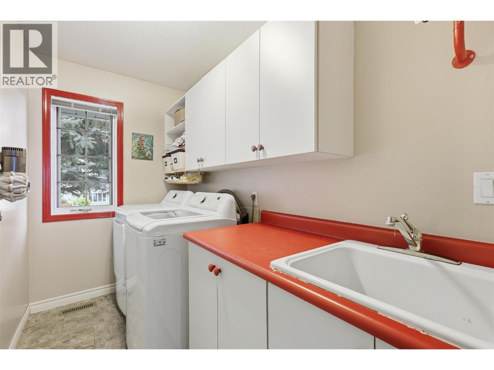 611 Robson Drive, Kamloops, BC