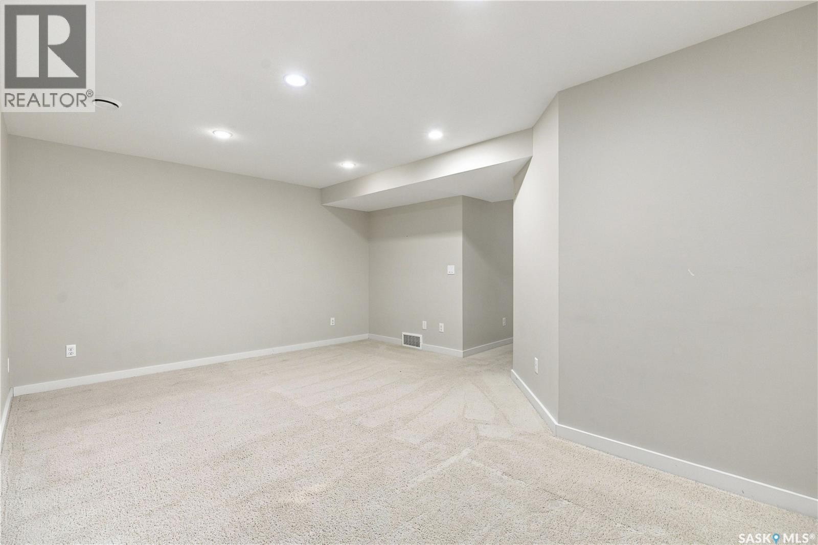 305 710 Gordon Road, Saskatoon, SK