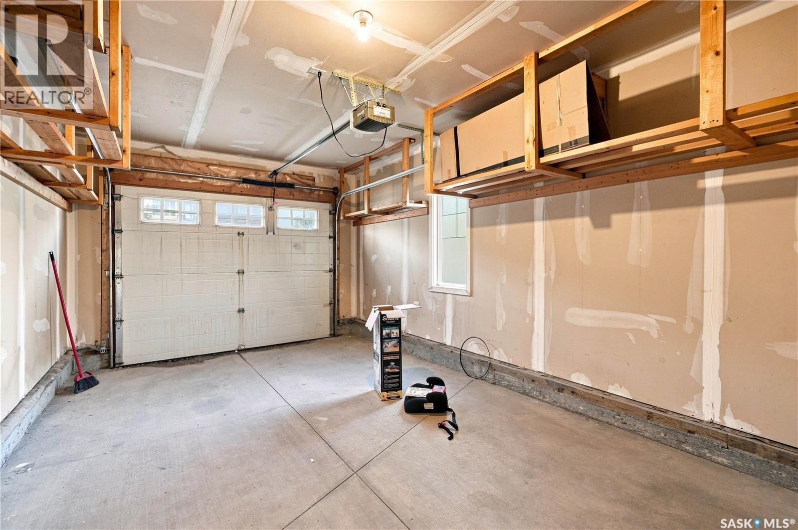 305 710 Gordon Road, Saskatoon, SK