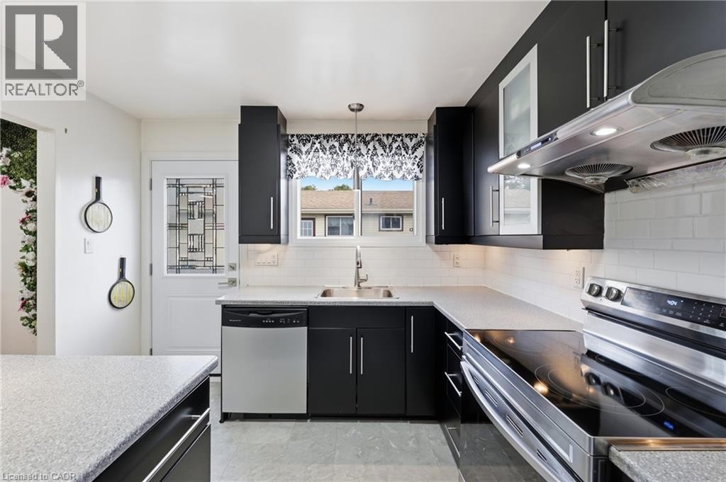 63 Folkestone Avenue, Hamilton, ON