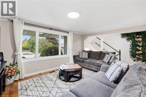 63 Folkestone Avenue, Hamilton, ON 