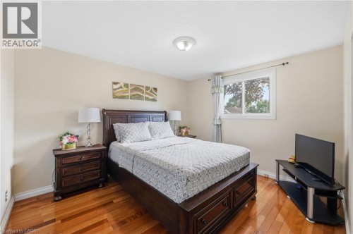 63 Folkestone Avenue, Hamilton, ON 