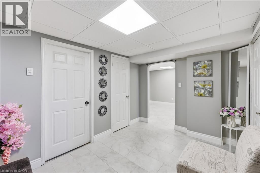 63 Folkestone Avenue, Hamilton, ON